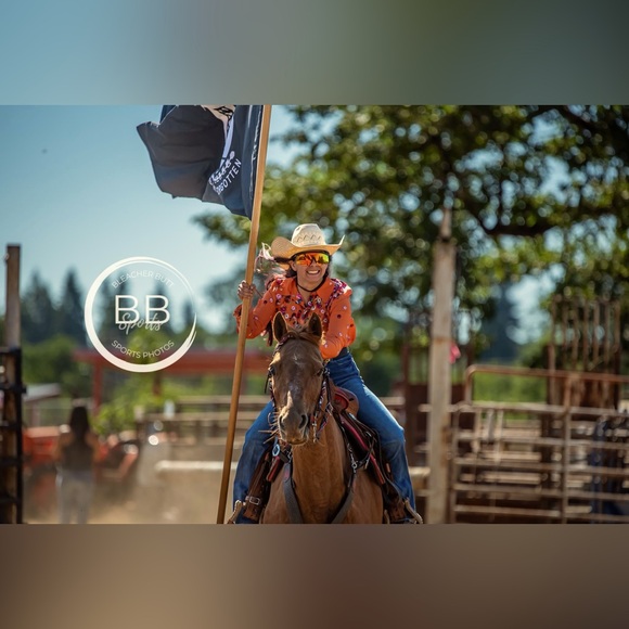 Meet your Posher, Annie - Picture 1 of 1